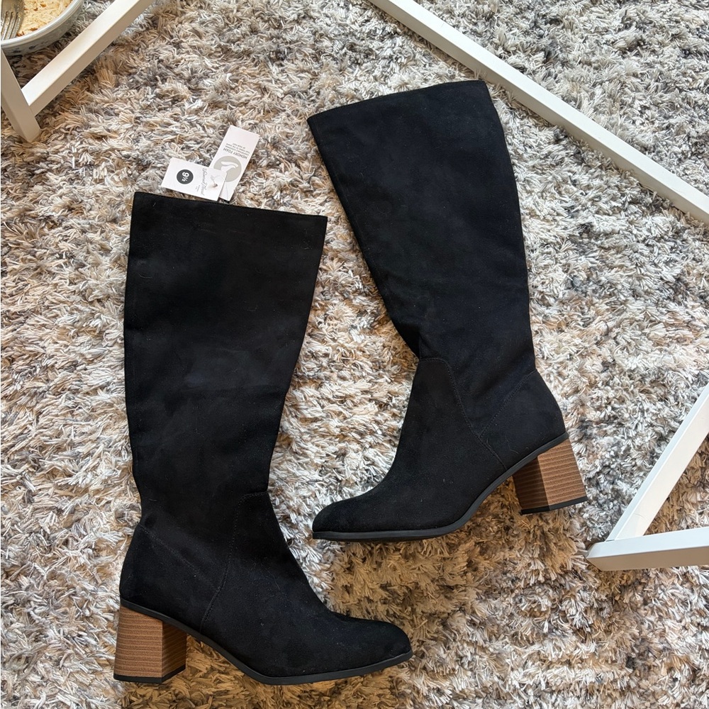 Universal Thread Black Heeled Boots